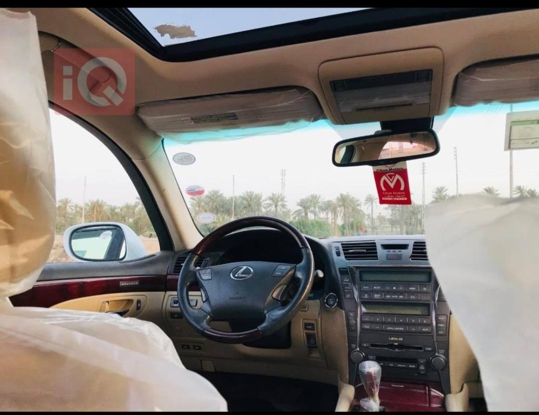 السلام عليكم
لكزس 460/2007 رقم بصره باسمي مكينه مكفوله الكير بدلت دهن صارت بي شوي عته صبغ حزام جماليه تخم تاير تبريد كهربائيات كامله مكان السياره بصره الصالحيه السعر ١٢٨ 

***********
