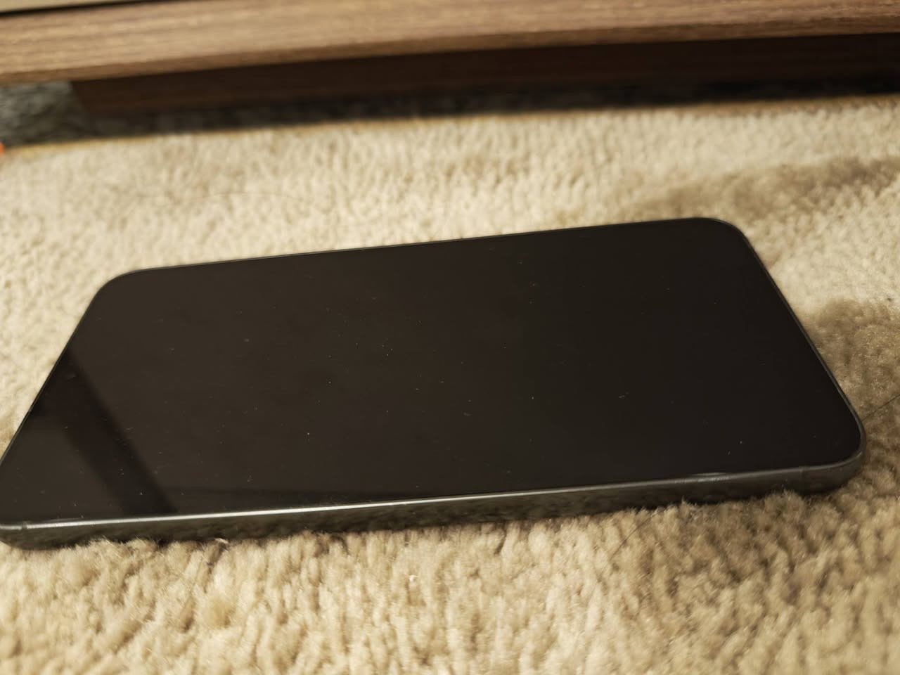 S23+ للبيع شغال كامل مع الباكيت فقط شخوط بسيطة للشاشة والفريم متلاحظها بالاستدخام
ضمان عين الفهد 

256gb

كلشي شغال عالاختبار 

المواصفات معروفة والبطارية تطول يوم كامل استخدام

 متوسط تنطيني  

مرفق الاستخدام مالتها

لا يحمة ولا يعلك

معالج سناب دراكون يشغل كل الالعاب والبرامج على مواصفات عالية 

السعر 600 

مكاني الوزيرية بغداد

***********
