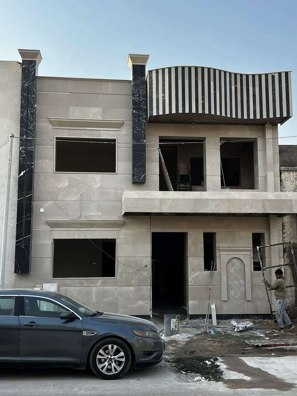 السلام عليكم جزء من عملي تغليف الواجهات بلمرمر الطبيعي  اسعار مناسبه وشغل درجه اولى وتسليم مهندس للاستفسار ***********
