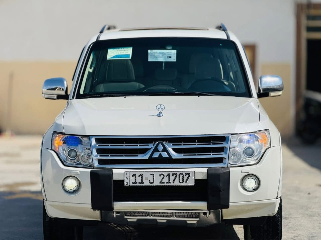 سلام عليكم
للبيع حبتور 2009 خليجي مكفولة فول مواصفات 

رقم بغداد باسمي سنوية 2030 هزة جديدة 

مواصفات الحبتور معروفه 

6 سلندر 

7 راكب 

دمام خلفي

3 قطع تبريد 

مري شفط 

فتحة سقف 

كامرة امامي + خلفي +حساس 

كشن كهرباء + جلد 

4x4

ترحيب 

ثلاجة 

اشاير بالمري

اي بي إس 

وبعد بيها هواي مواصفات 

سيارة نضيفه ومابيه اي نقص 

السعر 135 وبيها مجال 

مكاني بابل الحصوة للاستفسار ***********.
