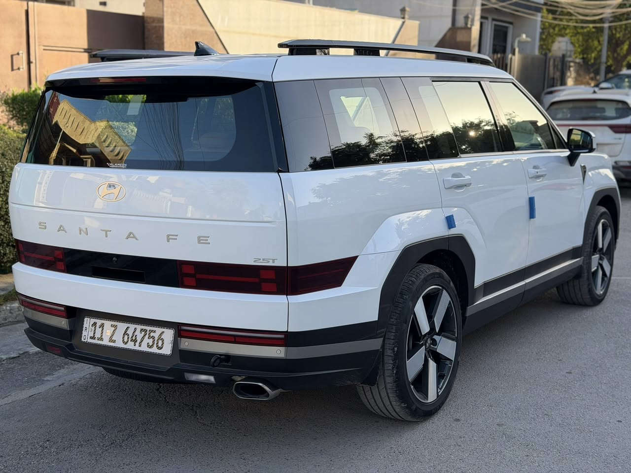 السلام عليكم
هونداي سنتافي 2024 خليجي وكالة 
الشكل الجديد محرك 2500 تيربو 
فوول مواصفات عدا البانوراما
ماشية 10 الف فقط 
7 راكب
بصمة تشغيل و ابواب
شاشة كبيرة متصله
مقاعد كهرباء
صندوق كهرباء
شاحن موبايل 
مودات قيادة
حساس امامي خلفي
( السيارة كفالة عامة من الصبغ و البارد نظيفة جداً ) 

السعر 23,800 $ 
رقم بغداد / بأسمي
مكانها بغداد / شارع فلسطين
***********
