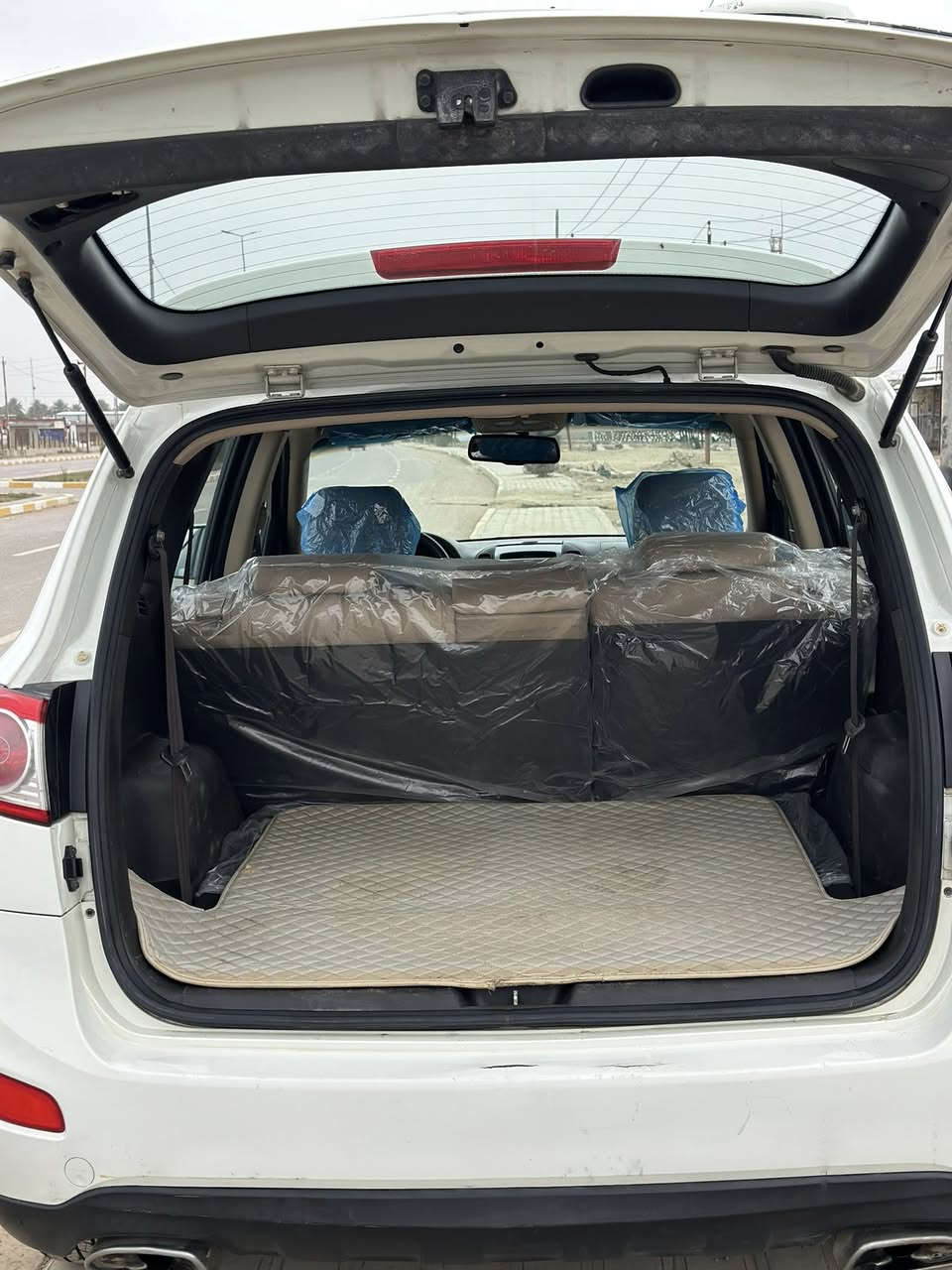 سلام عليكم
سنتافيا 2011 خليجي بيه صبغ جاملغ وشويه من باب بدون دواخل ابد طخه بسيطهً

فول مواصفات 1/1 اعلى فئه 6 سلندر 

كير مكينه حداديه تخم تاير كله جاهز ومكفول 

رقم بغداد بسمي تحويل ثاني يوم 

سعره 145 وبيه مجال 

استفسار *********** 
واتساب ***********
