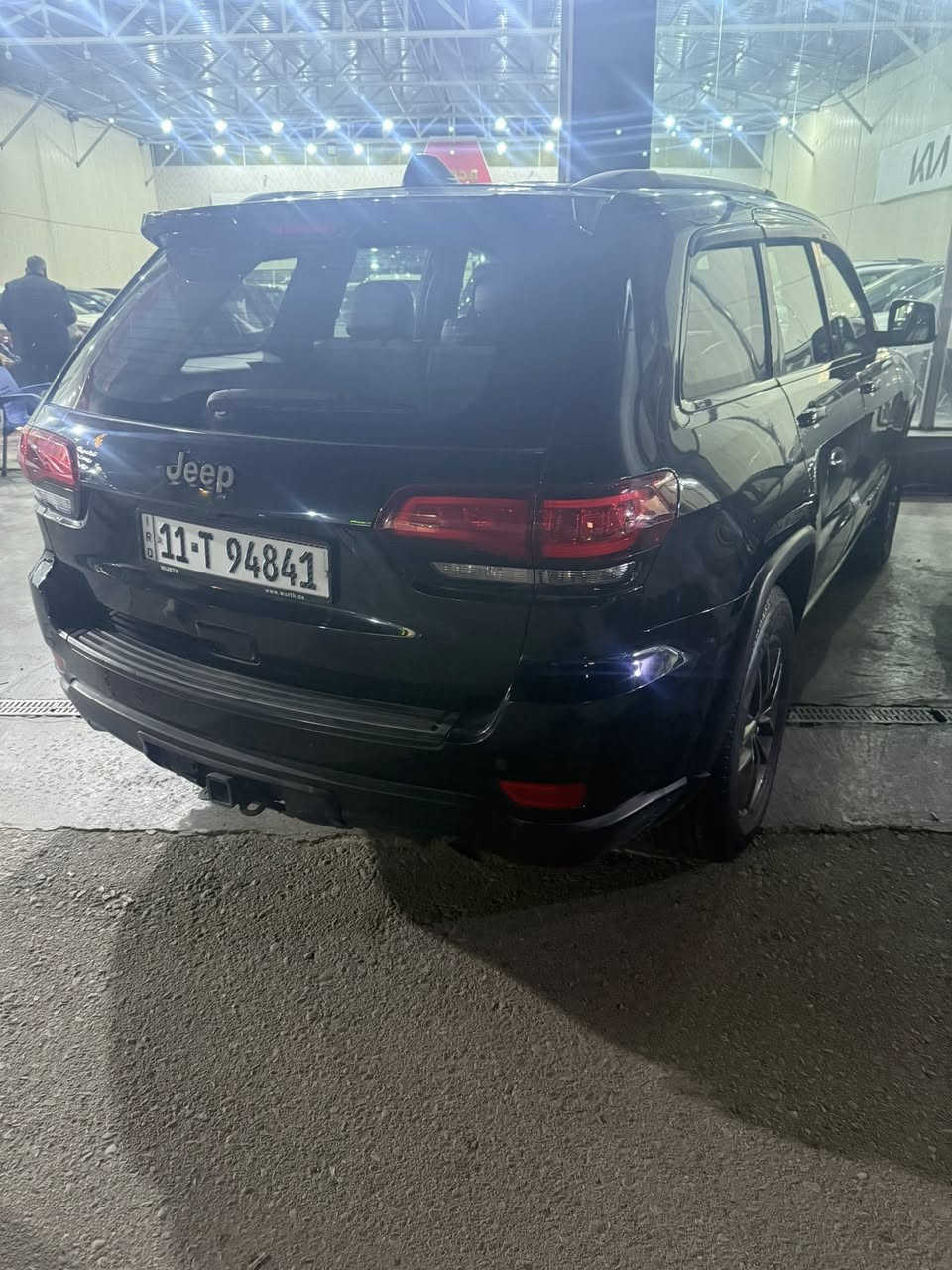 سلام عليكم اخوان عندي جيب موديل 16فول مواصفات مكينه 6سلندر مكينه كير تبريد تخم تاير خير من الله سياره ماشيه 157مابيها تبديل ولا دواخل بيها صبغ 5قطع مع حادث امريكا مكانها بغداد حي العدل*********** السعر 167وبيها مجال
