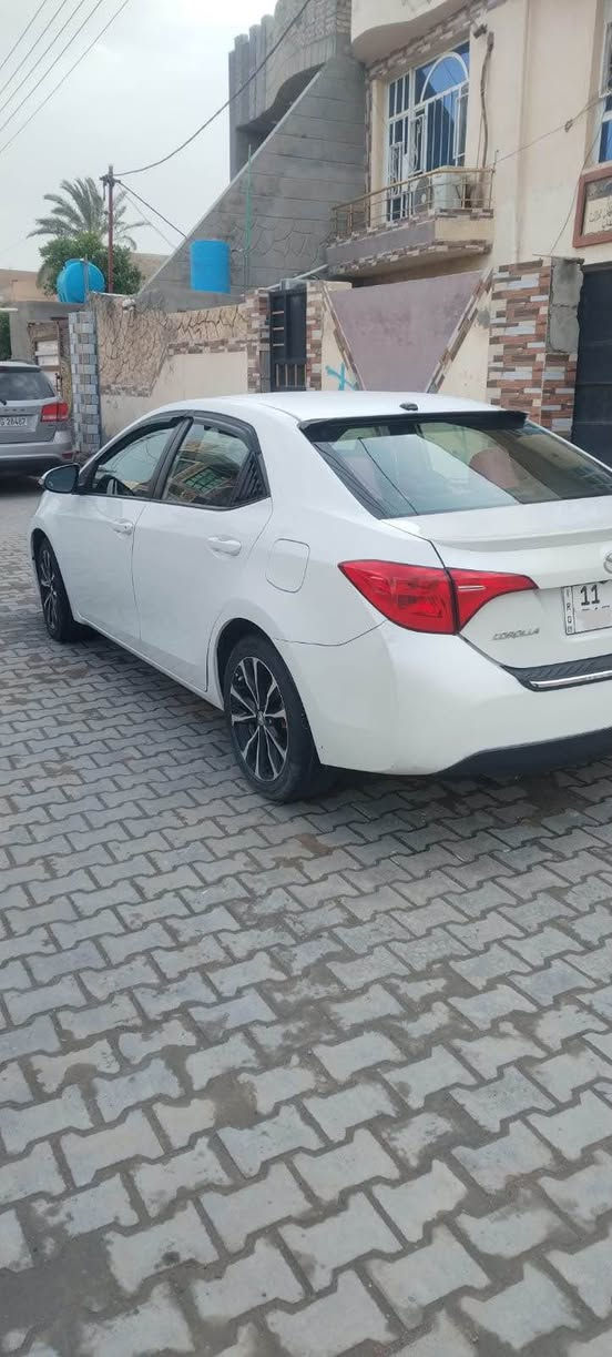 كورلا ٢٠١٨ امريكي se 
بجم قرش لون ابيض صدفي
مواصفات السيارة
شاشة كبيرة
شفتات استيرن
تحكم فول
نضام sport و ecko
 رادار وتحديد مسار
اشاير بالمري
عليها اداما كاملة سيارة بحالة جيدا جدا
مدوشم الكشنات بنواب و الارضيات والصندوق
بيها ملاحظات بسيطة شخوط الدعامية الامامية وحالوب جدا خفيف بالقمارة
السعر ١٣٣ وبيها مجال لطيبين
مكان السيارة بغداد الاعظمية
*********** بغداد, العراق
