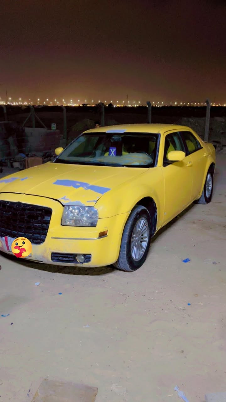 السلام عليكم. موديل 2009. مكفوله. مكينه. جديده. كير جديد. حداده. نظيفة تخم. تاير.  سياره. جاهزه. السعر 80 وبيهة. مجال. سنويه ما منتهيه عنوان بصره  للاستفسار ***********
