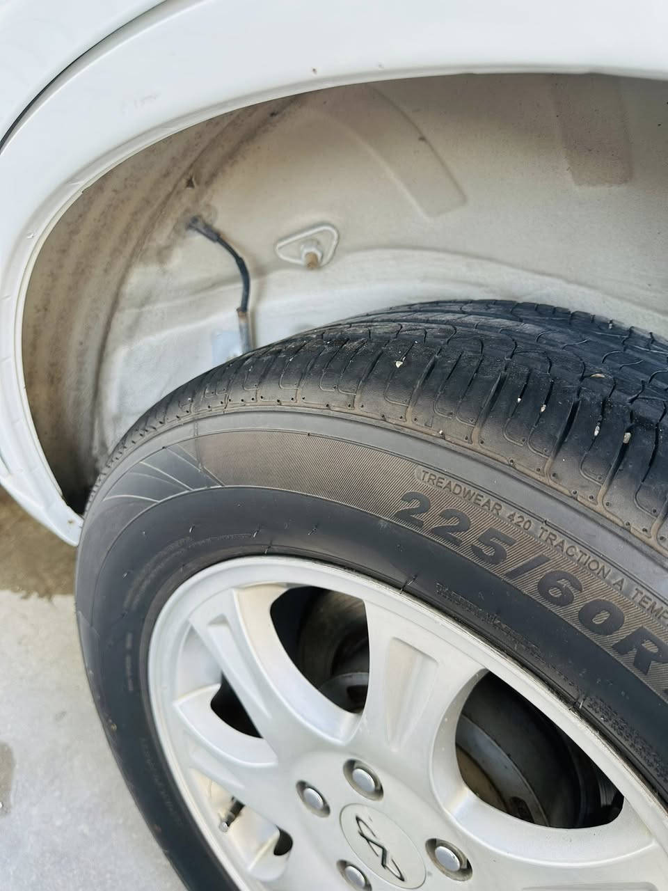 تيكو 2013 كير مكينة مكفولة شرط وماشيه 104 الف حقيقي سياره بيه قطعه ونص صبغ باقي مكفول شرط
سعرها 58 ورقة وبيها مجال انشاءالله السياره جاهزه بدون اي نقص تخم تاير جديد دواخل جدد منضومه زينون دواخل نضيفه بشكل وتراي وين متريد سياره مكاني بغداد شارع فلسطين ***********
