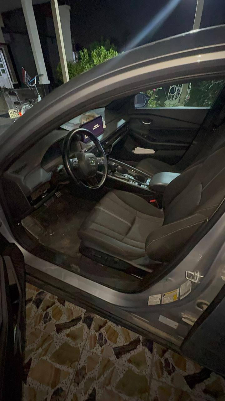 موديل 2023فول مواصفات  عداد 30الف  السعر 180 رقم ***********
