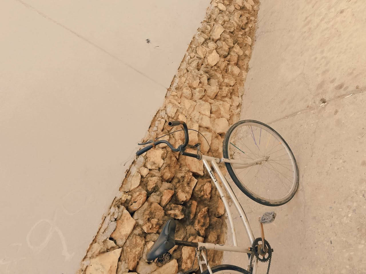 السلام عليكم ورحمة الله وبركاتو
بايسكل للبيع كلشي ما بي غراضو كامله بدون كير 

بي ملعب بايدار ونضيف كلشي ما بي للتواصل تعال خاص

او على هاذه الرقم ***********
