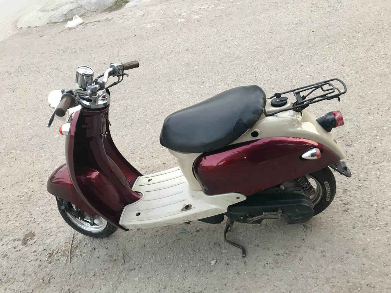 السلام عليكم ورحمة الله وبركاته اخوان دراجه عبد الحليم كلاسك سرعه ٦٠ للبيع بلاديه محرك مكفول من الفتح ومن صوت الاكسل شرط ما مفتوح برغي بل محرك الدراجه نكره سلف وهندر ودراجه حلوه ونضيفه السعرر ٢٥٠ وبيهه مجال بسيط اي استفسار *********** مكاني مسيب حي المعلمين الاولئ فرع مصرف الزاعي محل حسن الخفاجي
