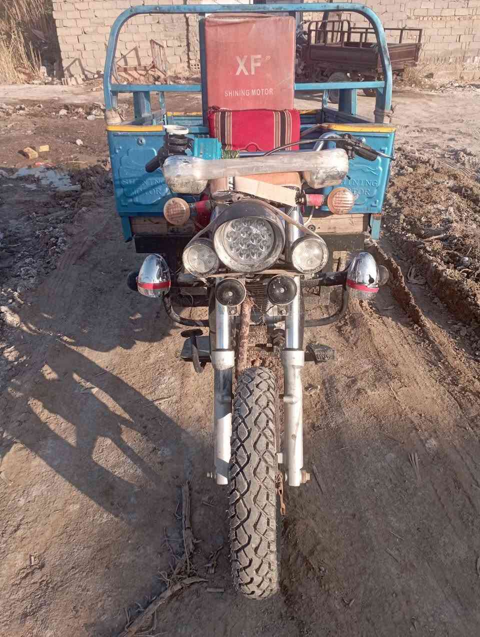 سلام عليكم  ستوته جمره للبيع موديل 14 محرك 24 مابيه اي نقص اوراق اصوليه السعر واحد 250 وبيها مجال عنوان بابل ابي غرق الاتصال ***********
