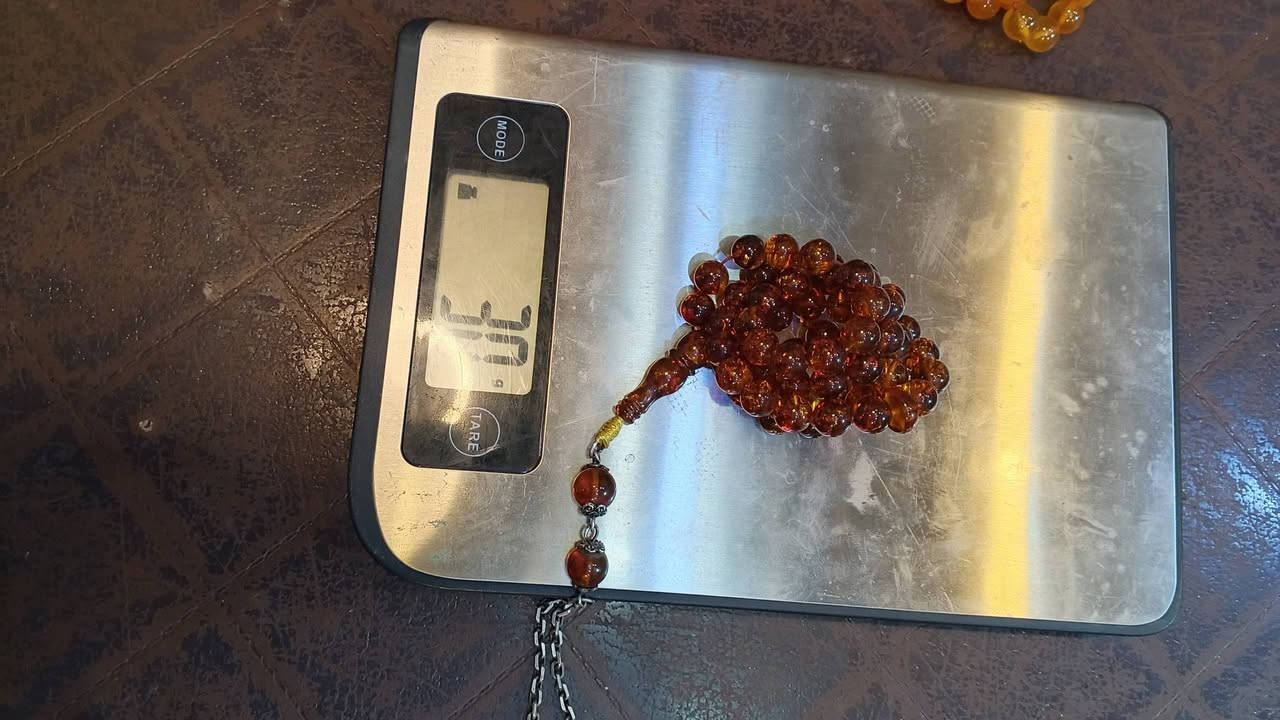 مكلف بلنشر
كهرب روسي حشري قديم اصل عقود بس ممبين عقود 
وزن 30 غرام كركوشه فضه 925 قديم سعر الغرام 13 دولار  تواصل معه صاحب المسباح ***********
