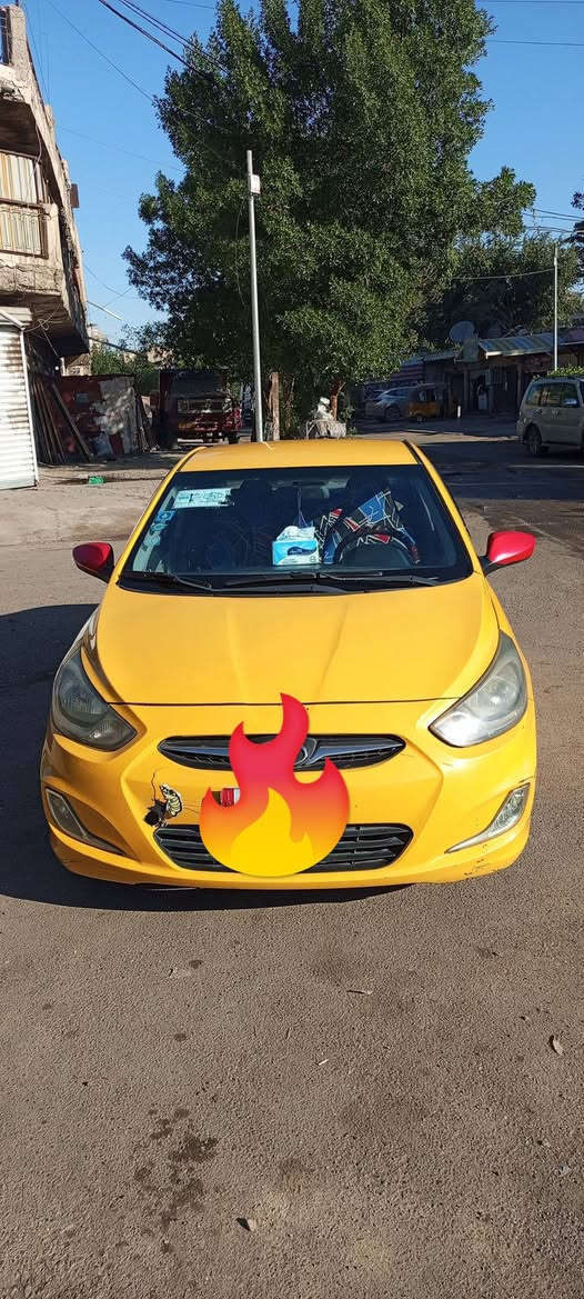 السلام عليكم اخوان اكسنت امريكي جاهزه مكينه كير تبريد تخم تاير وصدر كله جاهز هيئه وغرامات مصفره سياره ليبل واحد ماعده البنيد مبدل السياره بسمي دواخل كله جديد موديل 2013 السعر 80وبيهه مجال حك الجيه مكاني الدوره رقم الهاتف ***********
