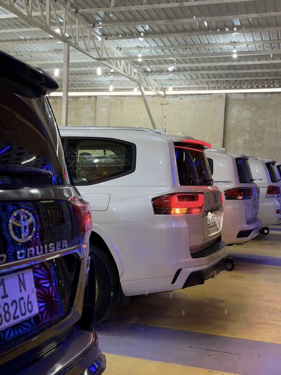 يعلن معرض بيت شريجي👑 عن وصول تويوتا لاندكروز 2025 limited s رادارات كامرات 5  محيطيه 360 درجه مغلفة ppf اصلي ضمان مستر نانو فول الفول شباك لد
2025 ماشيه 5 الاف لسياره مرقم بغداد فول شاشات وتطبيق  لمتد مكفوله كفالة عامه من كلشي  نستقبل بيع او مراوس العنوان كوت حي لحكيم 🧿سعرها 80 الف
#تويوتا_ لاندكروز_2025 gxr limited✈️
اللون: ابيض white
عداد المسافات5 km
المواصفات:  رقم بغداد فول مواصفات ١/١
مغلف ppf 
رادارات 
شباك لد
سلايد(فتحة قمارة)
كراسي جلد اصلي(بيجي)
كراسي اثنين كهرباء
تبريد خلفي شاشة
شحن الهاتف لاسلكياً
ثلاجه
كروس سرعة 
خمس بصمات
فول تحكم استيرن(جهتين امامي+جهتين خلفي)
شاشة عرض الاعطال
صندوك كهرباء(شفط)
فتح صندوك تلقائيا  
دبل كير(عادي+اوتوماتيك)
ناقل حركة ٨ نمر
دبل حساس(امامي+خلفي)
نظام تحكم بمستوى الضوء الداخلي
مانع تزحلق
نظام فتح الابواب لاسلكياً
فور ويل
شاشة امامية كبيرة اصلية
شاشات خلفيه تطبيق 
كامرة خلفية اصلية
تشغيل عن بعد
دوسات كتابة landcruiser
اشارة بالمري
مري كهرباء(شفط)
لايت عدسة زنون(عالي+ناصي)
لد امامي
#ويل_20_الجديد_كليا
#سستم_صوت
مدخل
CARPLAY
‏BLUETOOTH 
‏AUX
‏I POD
‏USB
‏CD

للاستفسار الاتصال بِنَا على الأرقام التاليه

  حسنين ‭0771 508 5598‬ واتساب او اتصال
