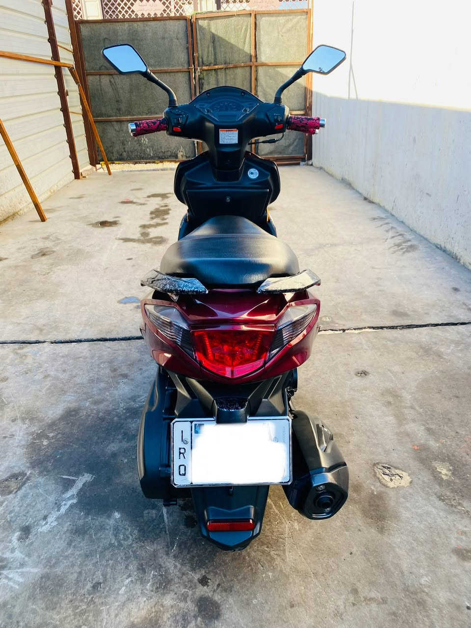 السلام عليكم … دراجة هاوجي للبيع
موديل 2023 مرقم إنكليزي تحويل ثاني يوم بي حماية ضد الجلخ 

الدراجة لله الحمد كاملة مواصفات 

للاستفسار ***********
