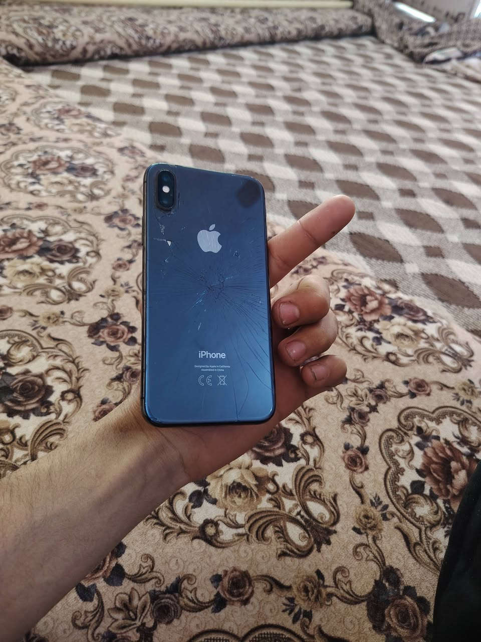 للبيع أو المراوس: آيفون X لقطة! 📱🔥
✅ الذاكرة: 64 جيجابايت
✅ البطارية: 100% (مبدلة أصلي وكالة) 🔋
✅ الشاشة: مبدلة أصلي (ألوان ووضوح ممتاز) ✨
⚠️ الملاحظات: الظهر مكسور (ما يأثر على الأداء ويختفي بالكفر) 🛠️

🔄 متاح للمراوس حسب القناعة.
💰 السعر نقدًا: 90 ألف دينار (قفل نهائي) 🔒
📍 الموقع: الموصل - الجانب الأيسر - كوكجلي 📍


**إذا كنت صاحب هذا الإعلان وتريد حذفه لأي سبب، رجاءا أرسل رسالة إلى الدعم الفني**