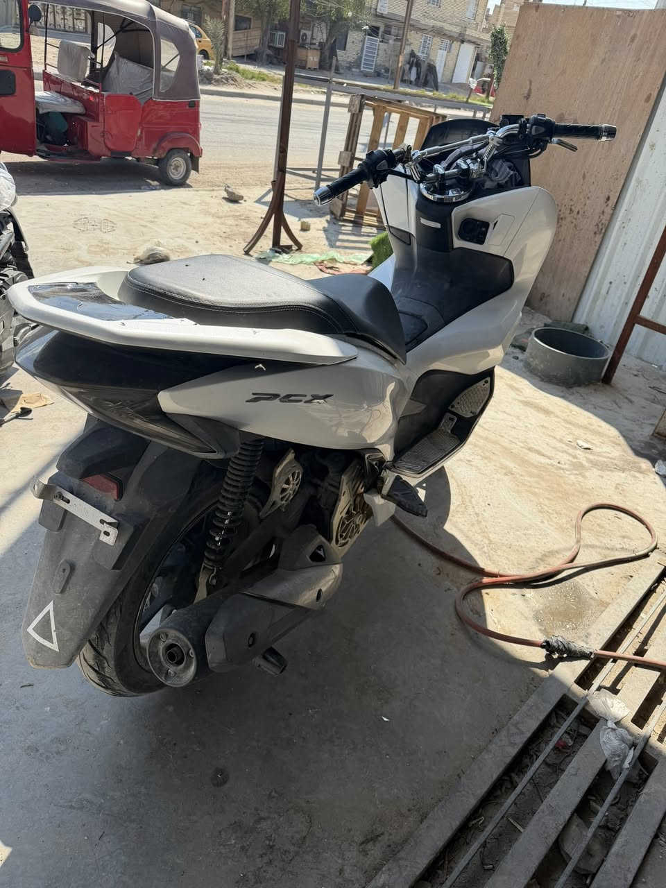 سلام عليكم دراجه  سي بي كس جيل الثالث دراجه نضيفه وخير الله تجي تكلبه وشوفها عارضها ب 15 وبيها مجاال ملاحضه الدراجه ماليزيه مكاني بغداد الغزاليه. ***********
