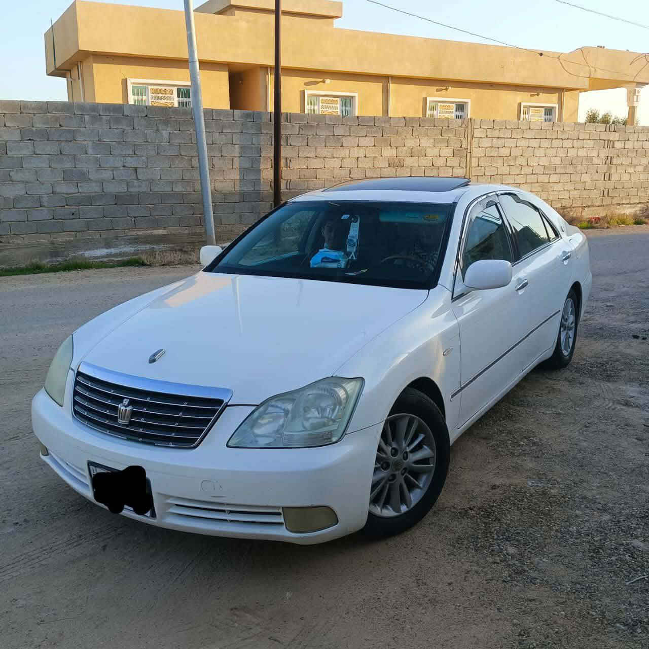 سلام عليكم للبيع شاهينه رقم الانبار قرار 48 تلث دكم برده خلفيه شاصي 80 تحكم ستيرن فتحه سقف كشنان كهرباء كصه قماره فقط مكان الانبار الاتصال ***********
