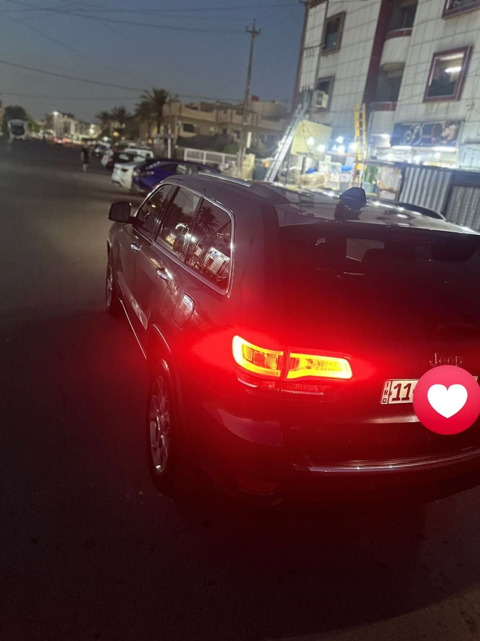 جيب لا ريدو ٢٠١٩سياره فول مواصفات لمتد قمارة بنوراما كشنات تدفئة تبريد وبيها بعد هواي مواصفات مال لمتد سياره مكينه كير تبريد كله كفاله حادثها فقط مال امريكا قطعتين بنيد وجاملغ  بدون ايرباك ودواخل مكفوله سياره مال بيت نضيفه بغداد بسمي انكليزي السعر ١٩٥ الشراي يتصل للتفاصيل الباقيه *********** مكاني بغداد
