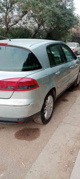 السلام عليكم سياره رينو للبيع بيهه كير ومكينه كورله ابو الكف السياره كشرهه مكفول من الحادث تخم تاير جديد كشنات جلد وكهرباء بي هواي تحكامات بيهه   بيهه مكانتا تخزين هواي حته جوه الكشنات الماميه ولخلفيه مجرات كهرباء كلهه شغاله شاشه الصندوك مالهه شفط المواصفات البيهه متخلص  السعر 47 للستفسار ***********
