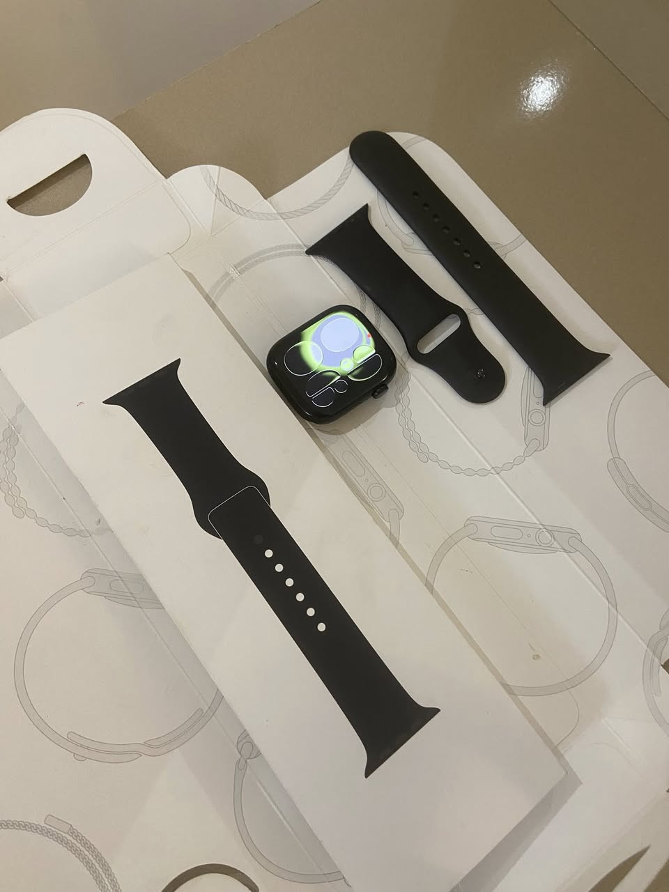 ساعة ابل واتش جيل العاشر داخل الضمان نضافة فوك 100% اذا بيهة شخطة تاخذهة ابلاش بطارية 100 كل ملحقاته كاملة كارتونة او كيبل


**إذا كنت صاحب هذا الإعلان وتريد حذفه لأي سبب، رجاءا أرسل رسالة إلى الدعم الفني**