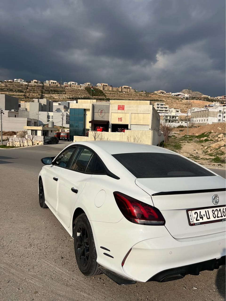 ***********
گير عادى بى سبخ
١٨٠٠٠km
١٠٧$ و مجال 
كامل جوانكارى دهوك, العراق
