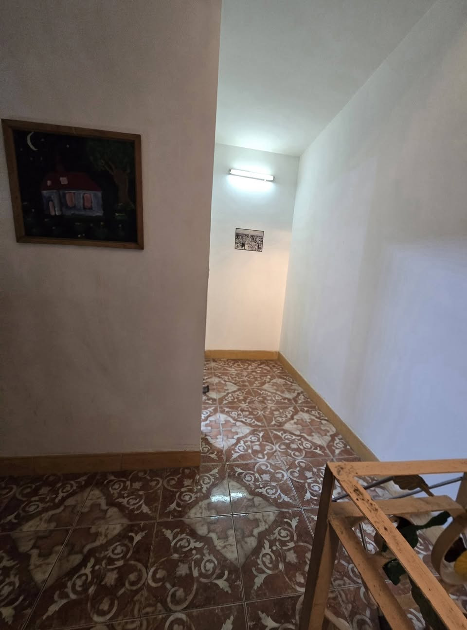 دار للبيع
الموقع الطالبية - الطاقة 
الواجهة 10
النزال 20 

المساحة 200 
يحتوي كراج + حديقة+استقبال +حمام+مطبخ +حولي + غرفة نوم +خدمات صحية
طابق الاول ٣ غرف نوم + خدمات صحية 
الطابق الثاني بيتونه + سطح 
للاستفسار الاتصال 
***********
