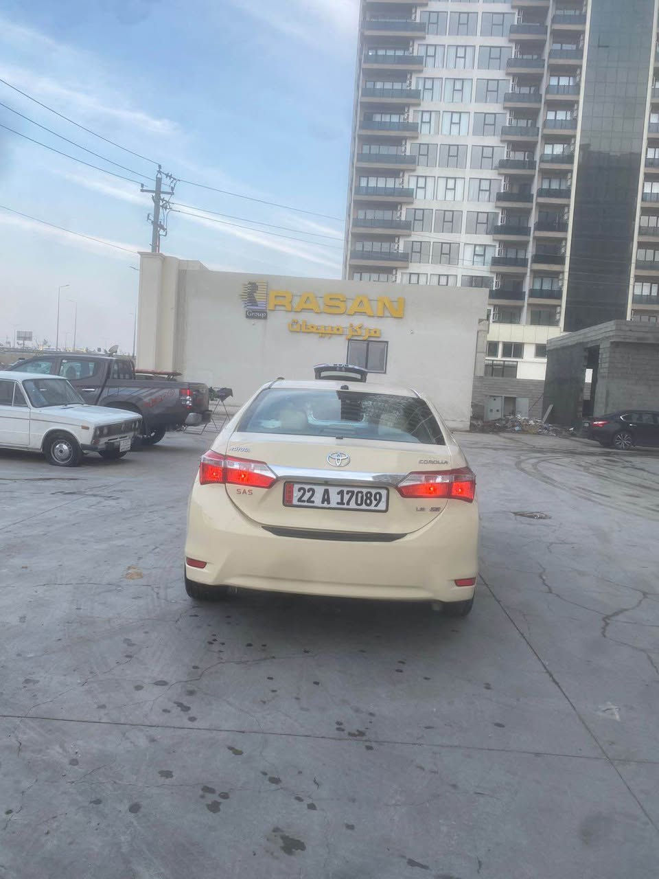 بیکاشۆ 2014 $١٤٠: ***********
وەرگەرایە 
گیرحادی چرکەی تیدا نیە 
سه يارةكة زؤر جوانة أربيل, العراق
