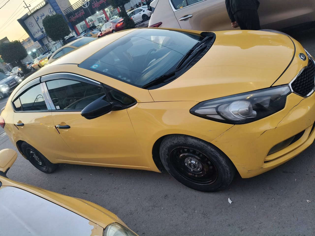 فورتي  موديل 15  بااسمي هزه جديده تحويل ثاني يوم تبريد خير من الله1800 دوش السياره اليوم طالعه من تجفيت بعده بلسحك تجفيت درجه اولى ضمان التجفيت 3 شهر سونار داخل المنشور السعر 90 بيه مجال قليل غير متواجد بلفيس   الاتصال ***********
