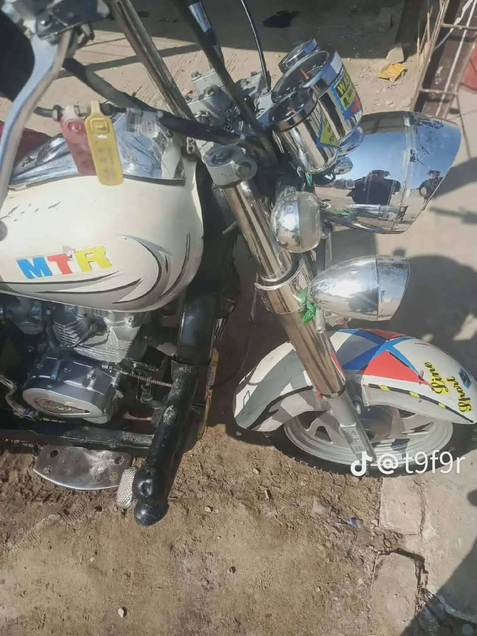 سلام عليكم للبيع  موديل7 رقم اسود راعيه موجود اصولي تعميرجديد  عامه مكينه 25   برغي ماعوزه المكان الحمزة الشرقي *********** الشراي بي خير او يدلل
