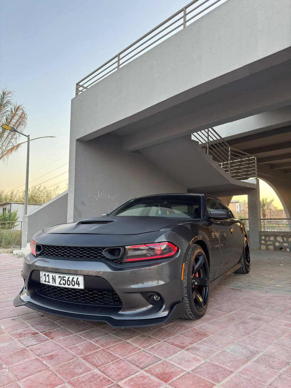 جارجر 2018 5700 RTامريكي كلين تايتل بنيد تحديث ***********  
كشنات تدفئه تبريد 
هيتر بالمري 
كشنات كهرباء 
حساسات خلفيه
مري قلاب مع البك 
كامره خلفيه دواره 
بصمة ابواب 
تحكمات ستيرن 
شفتات ستيرن 
تبريد قطعتين
غرفه سكات باك 
شاشه كبيره 
ويل نجمه ابو الخسفه 
فجوج برمبو 6 بستم 
سماعات Beats Audio+دمام 
تشغيل عن بعد 
اكسل منفصل
دخول ذكي
تايراتها تو سايز 
سقف رويز رايز 
لايت زنون عدسه 
كشنات حضن 
نظام Sport
كت كاربون كامل 
دبات سود 
شوتك KN
ولف حماوه ريسنك
منضومة زنون 
لد متغير الالوان 
210$

عليها برمجة احمد موبار
