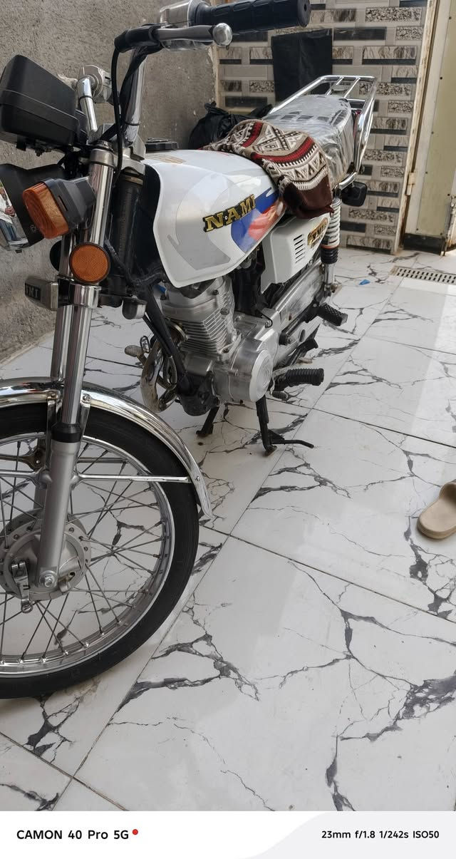 دراجه نامه أصلي مديل 22 ما مفتوحه تجي تفحص مو تعمير بلادي 22 مكاني سماوه قضاء الرميثة سعره ب٩٥٠ وبيه مجال للشراي ذا مو شراي لا تعبني طلع كبل متواجد خاص رقمي ***********
