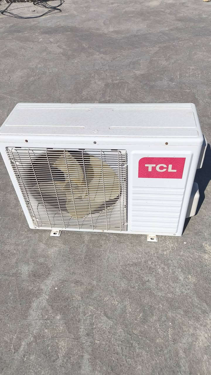 سبلتTCL مستخدم سنه 1.5طن سبلت كامل مكمل بس غسله وشده مكاني كوت محطة البغدادي.. مامتواجد فيس الرقم الستفسار. ***********
