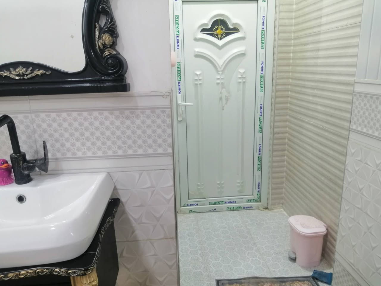 بيت للبيع ركن 273 متر حي شرطه صوب الكبير مراجعه مكتب الخضر للعقارات ***********
