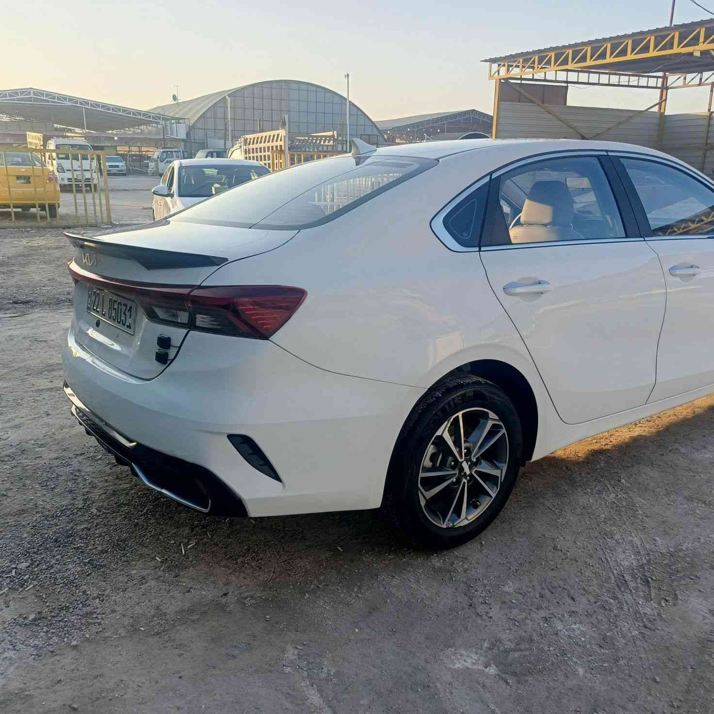 يالله 
k3
2022
فول مواصفات
تبريد قطعتين
دواخل رصاصي
تحكم ستيرن كامل
ماشية ٦٢ وقابلة للزيادة
رقم اربيل تحويل أو وكالة
مكانه نجف
السيارة بيه قطعتين بارد فقط بدون دواخل موشر بالصورة
وباب السائق صبغ
كير ومكينه شرط 
حدادية جديدة
تجميع صيني
السعر ١٣٠ وبيه مجال
للاستفسار الاتصال
مراوس حسب القناعة
‏‪***********‬‏
