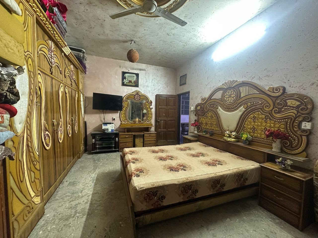 غرفه اخشاب للبيع نضفيه السعر (450الف)
 المكان ابوغريب الشهداء رقم الهاتف
 ***********
***********
ملاحظه اني مكلف بل نشر اي ستفسار اتصل بل رقم
