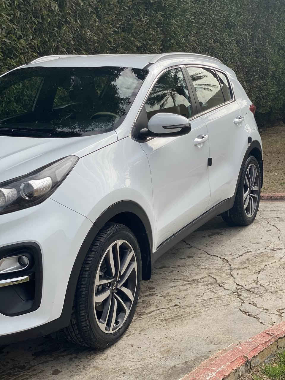 سلام عليكم للبيع Kiaسبورتج موديل 2021كفاله عامه كشنات كهرباء قماره حديد ماشيه75سياره مال بيت كير محرك تبريد صدر تخم تاير كفاله رقم بغداد دولي بسمي للأستفسار اتصل ع رقم*********** السعر220وبيها مجال العنوان بغداد اليوسفيه ناحيه الرشيد
