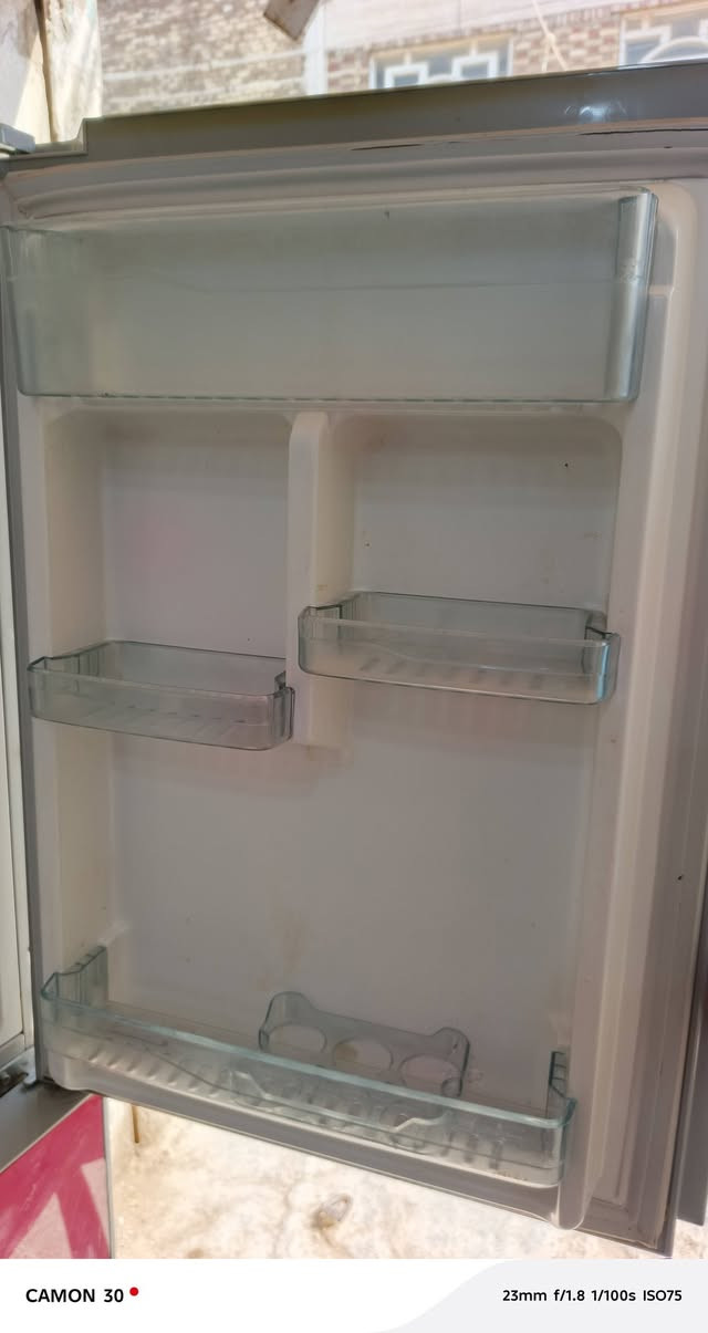 ثلاجه للبيع العنوان نجف***********📞📞📞📞
