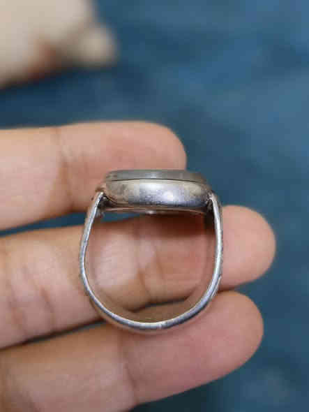 عقيق يماني شجري قديم صياغه يدويه قديمه نقش عنقود. العنب للبيع بغداد. ***********
