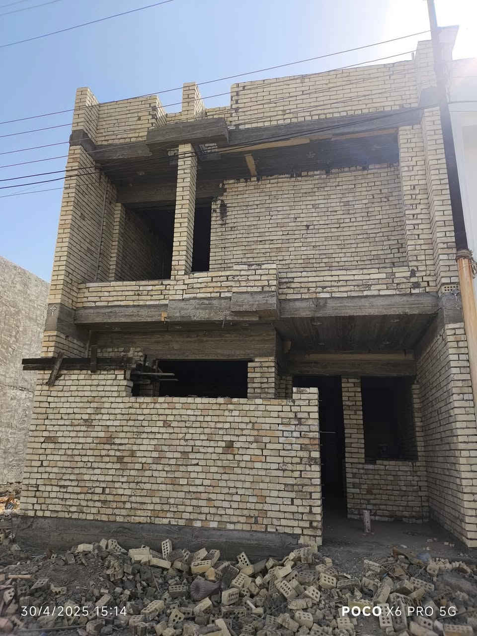 هيكل  للبيع في مجمع السلطان الأول، فرع 11:
- المساحة: 100 متر مربع
- المواصفات:
    - صالة
    - مطبخ
    - استقبال
    - 3 غرف نوم
    -3 حمامات

للاستفسار: ***********.
