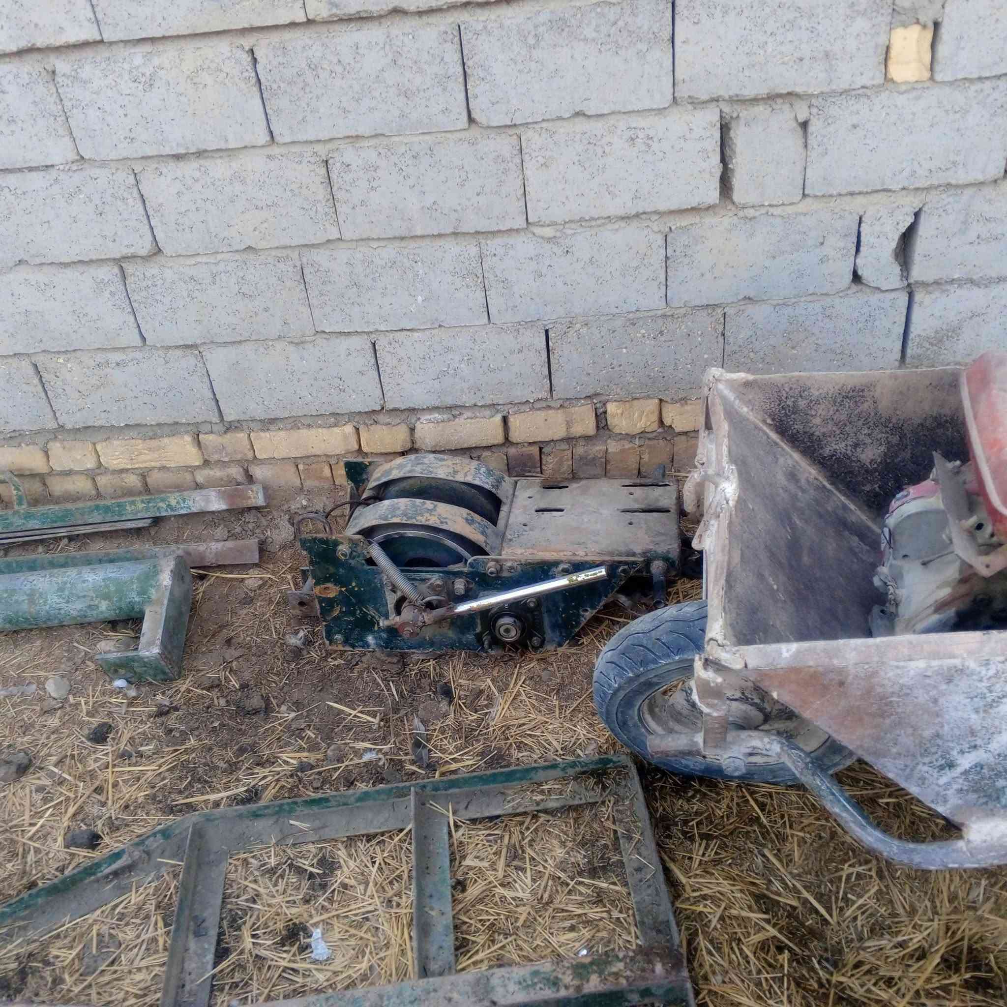 ونج بانزين مستعمل للبيع وياه 3عرباين سعره مليون وشراي بيه خير ويدلل ***********
