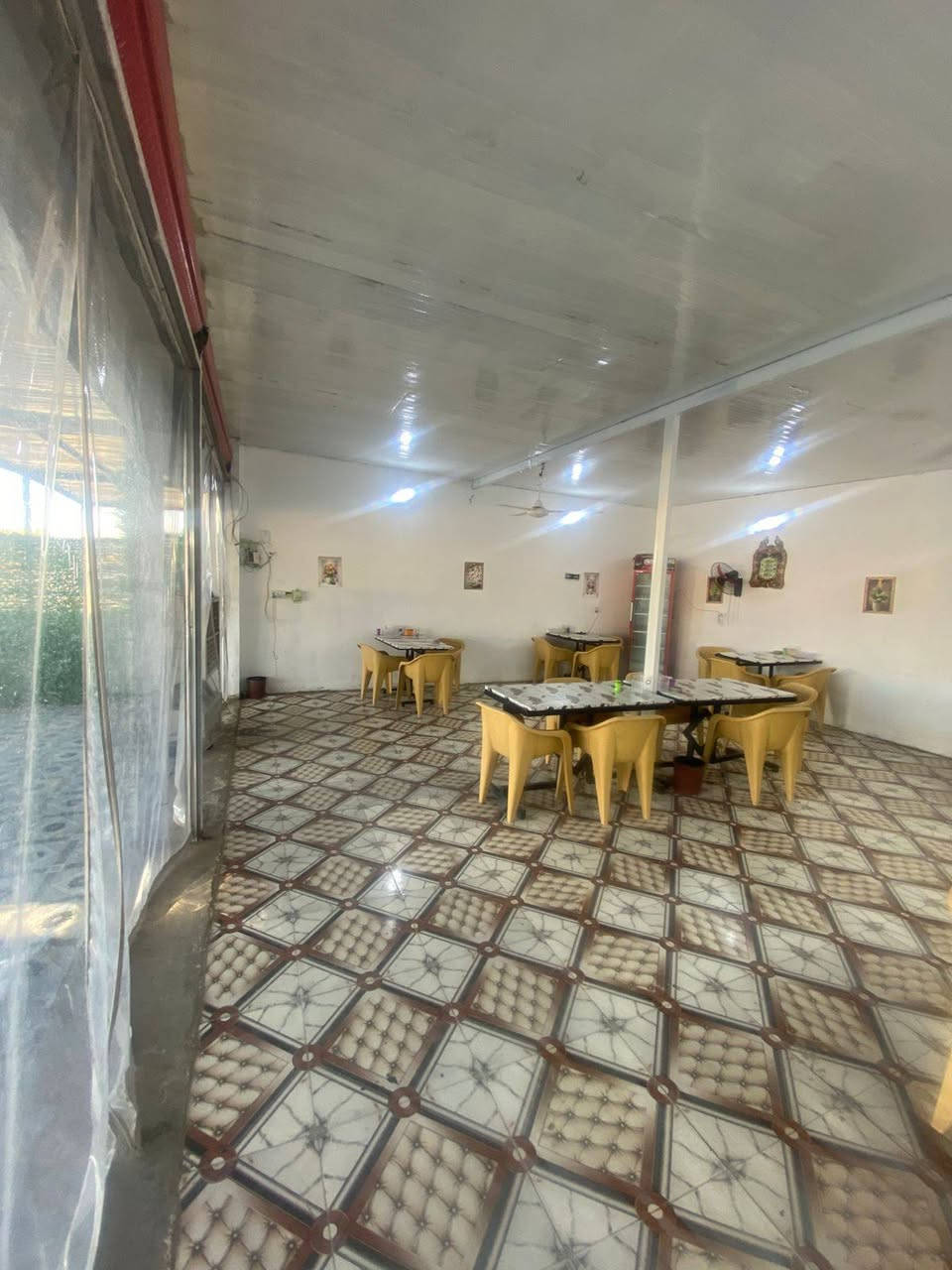 غراض مطعم للبيع مكان كربلاء ***********
