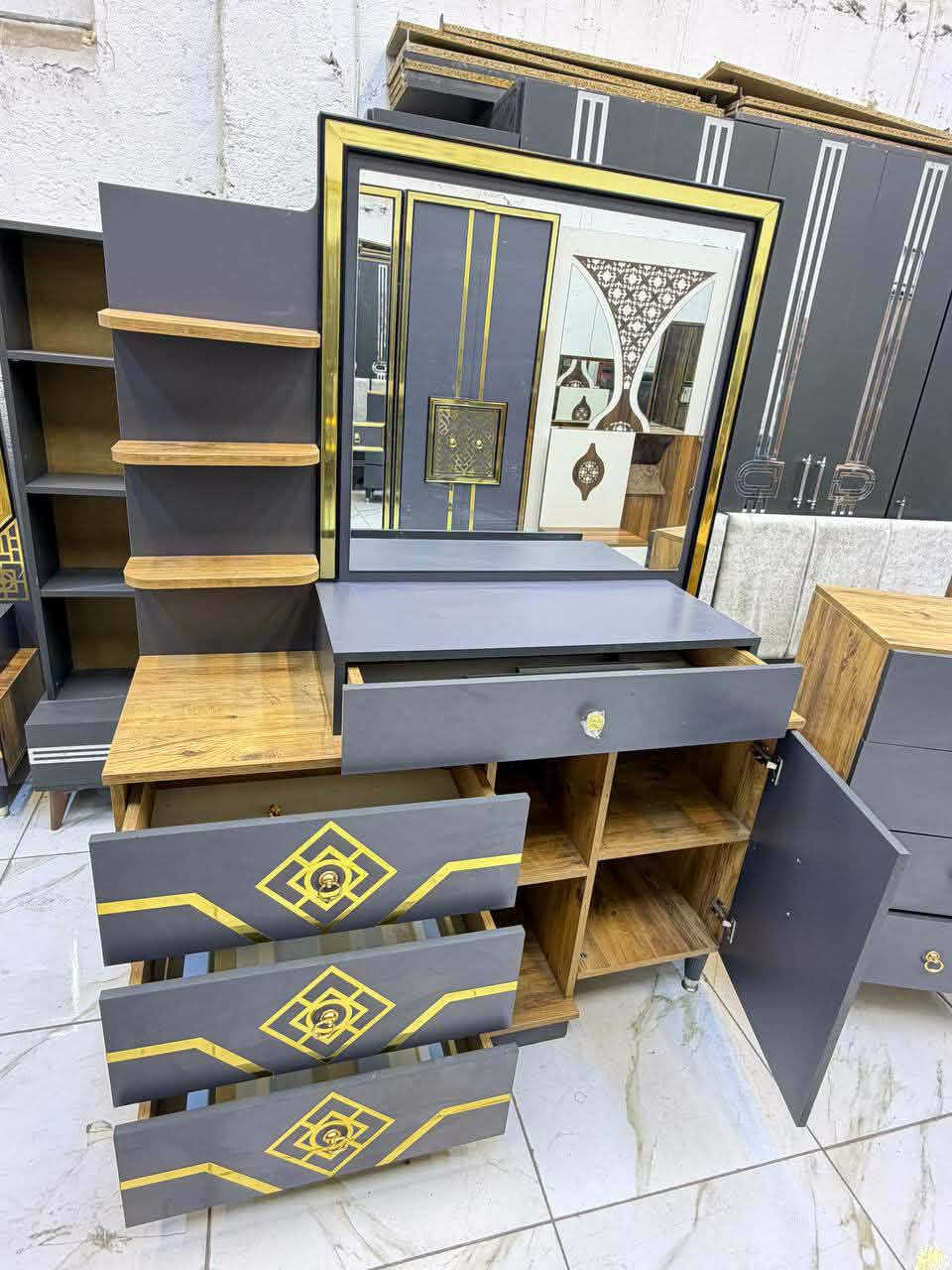 غرفة نوم مستخدمة نضافة 90‎%‎
عدد القطع 10
نضام بيبان 
كنتور طفل اضافي 
كوالتي عالي 
لون مميز 
سعرها مليون /900
شد و نقل داخل بغداد مجاني


**إذا كنت صاحب هذا الإعلان وتريد حذفه لأي سبب، رجاءا أرسل رسالة إلى الدعم الفني**