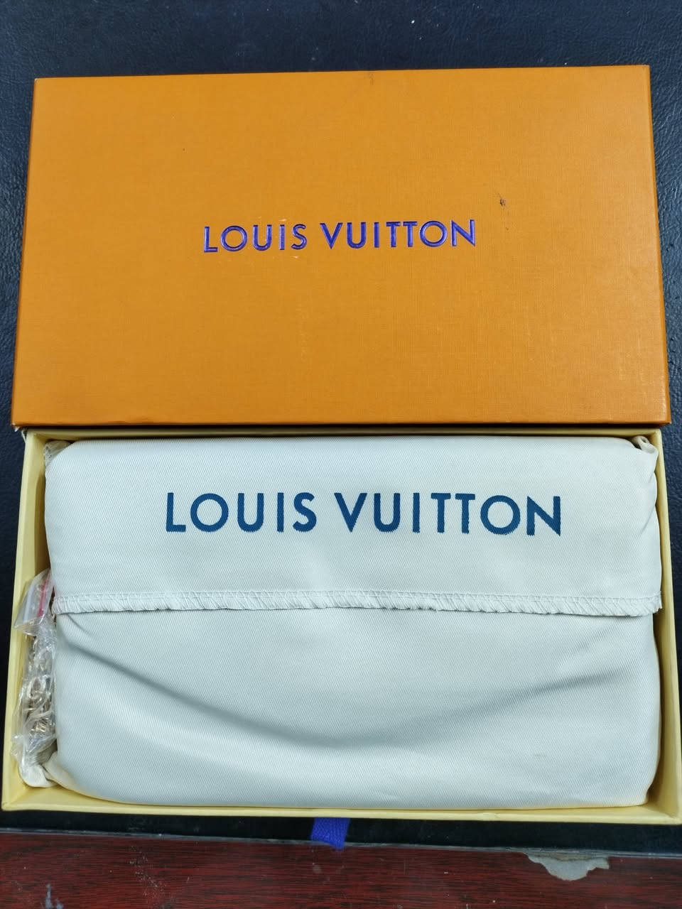 حقيبة لويس فيتون وياها جوزدان ومحفضة السعر 40 مع التوصيل


**إذا كنت صاحب هذا الإعلان وتريد حذفه لأي سبب، رجاءا أرسل رسالة إلى الدعم الفني**