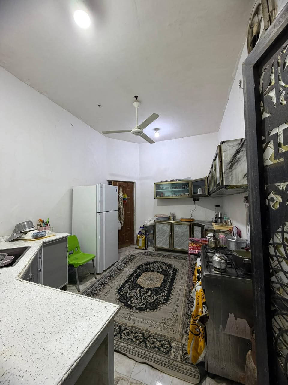 دار للبيع طابو زراعي ملك صرف  عراقي سند 25
الدار عباره عن طابقين ومسافه 50 متر عن طريق ابو الخصيب السياحي

البيت مساحته 150 متر مربع يقع ركن على شارعين تبليط

يحتوي على 4 غرف نوم وصالتين ومطبخ واستقبال وصحيات 

السعر المطلوب 135 وبي مجال 

ابو الخصيب حمدان قرب جامع الشهيد طه

تفاصيل اكثر اتصال برقم 

*********** سجاد

عقارات المفتاح الذهبي
