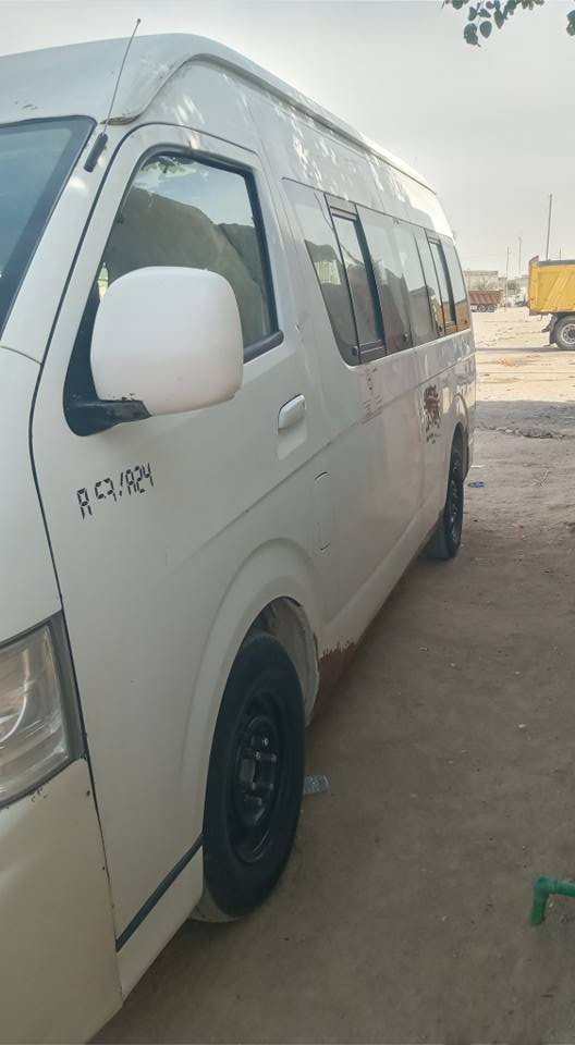 السلام عليكم جنبي للبيع ومراوس بموصليه موديل 2014 جاهزة من كلشي دوشمه عامه تبريد شغال تخم تاير حداديه جديده سياره تحويل رقم بصره السعر 98 وبيهامجال *********** العنوان بصره زبير البصرة, العراق
