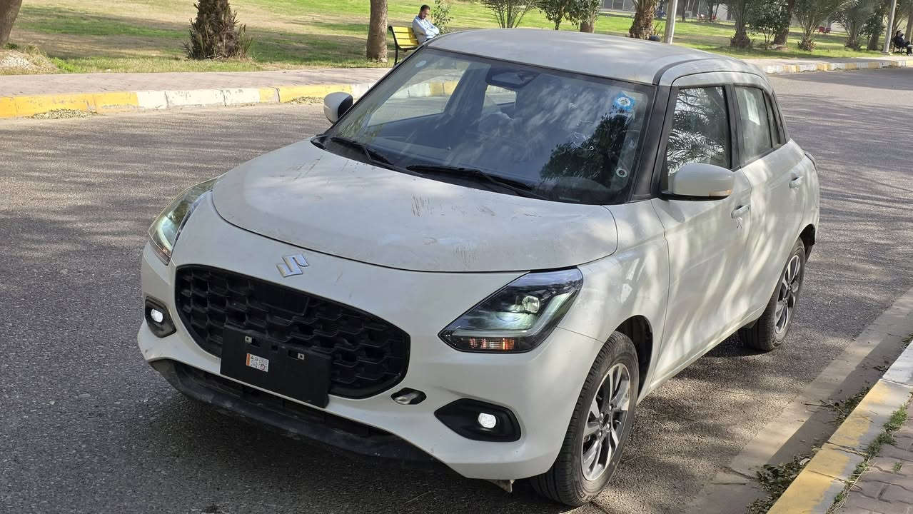 للبيــع سازوكي سويفت هايبرد♕2025♕
فول مواصفات  لون ابيض
محجوزة للمصرف استقطاع مباشر
 تنباع بوكالة لحين اكمال الاقساط  
السعر ♕98$♕ مع الوكالة
السيارة بيها سنوية باقي فقط تثبيت الوحات
مكان السيارة بغداد الدورة او الجادرية 
للأستفسار الاتصال 
***********
***********
