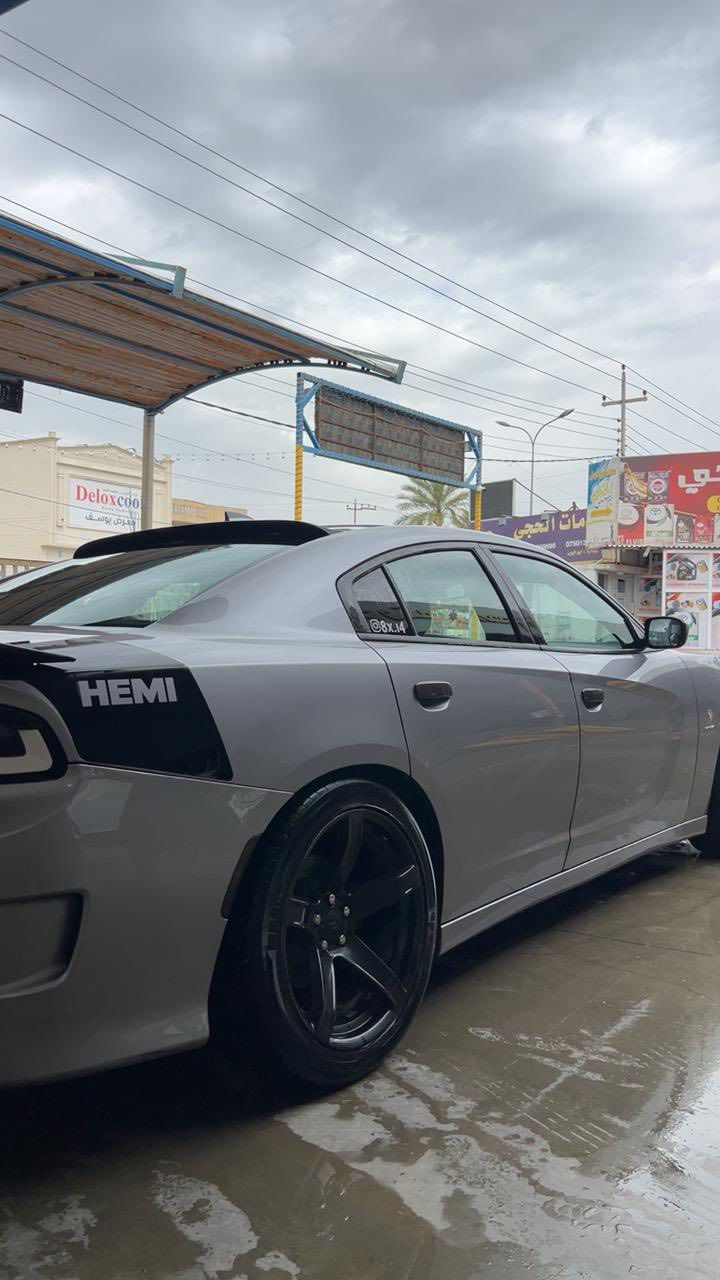 للمراوس بشي V6 او التيما فتحه
دوج جارجر RT 5700 موديل 16 

السياره بدون صبغ بدون نواقص 

حادثها موضح بل صور ورقم الشاصي هم ويا 

السياره حلوه مداخله استعراض 

عليها اضافات 

بلكات ريسنك 

شوته KN 

كزوز 

دبات HT باور وبوابات كتم وفتح 

محرك مفتوح من اخذتها بدون اي عيب بدون تنقيص بدون صوت اتوقع لين مبدلين بطل 

مكاني تكريت _ كركوك 

***********
