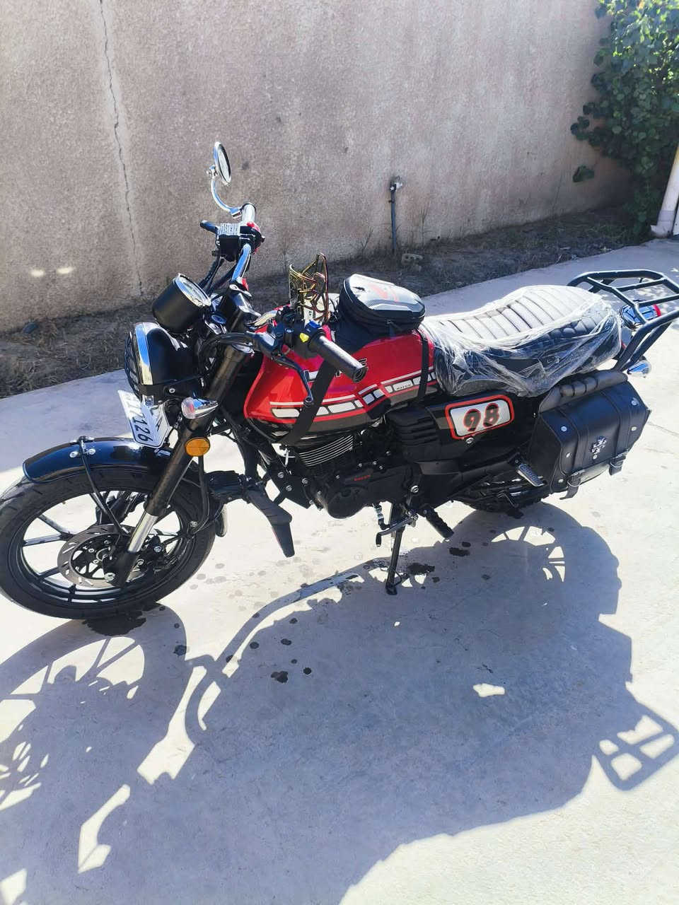 دايون لايتي موديل 2025 كربلائية.            وكيلها شركة النور طالعة بال26 شهر الثاني رقم انكليزي اربيل
سنوية باسمي سعرها 2,875,000  وبيها مجال بسيط حك الجية مكان بابل الكفل 
***********
