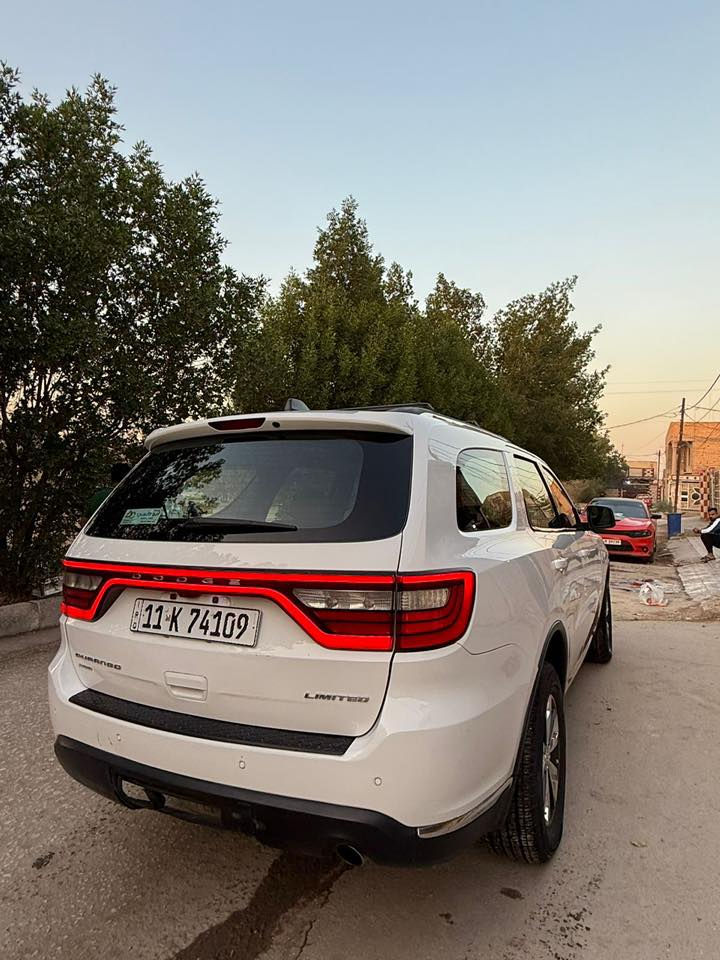 السلام عليكم 
دوج دورنكو موديل ١٦ فول الفول  وكاله شركة هارلم سياره خليجي ماشي فقط 143الف كيلو  سياره مكفوله من كل النواحي  
هزه جديده للسياره 
رقم انكليزي بغداد  
مكان تواجد السياره الحله الهاشميه سعر 253 وبيه مجال  
للاستفسار على الرقم 
***********
