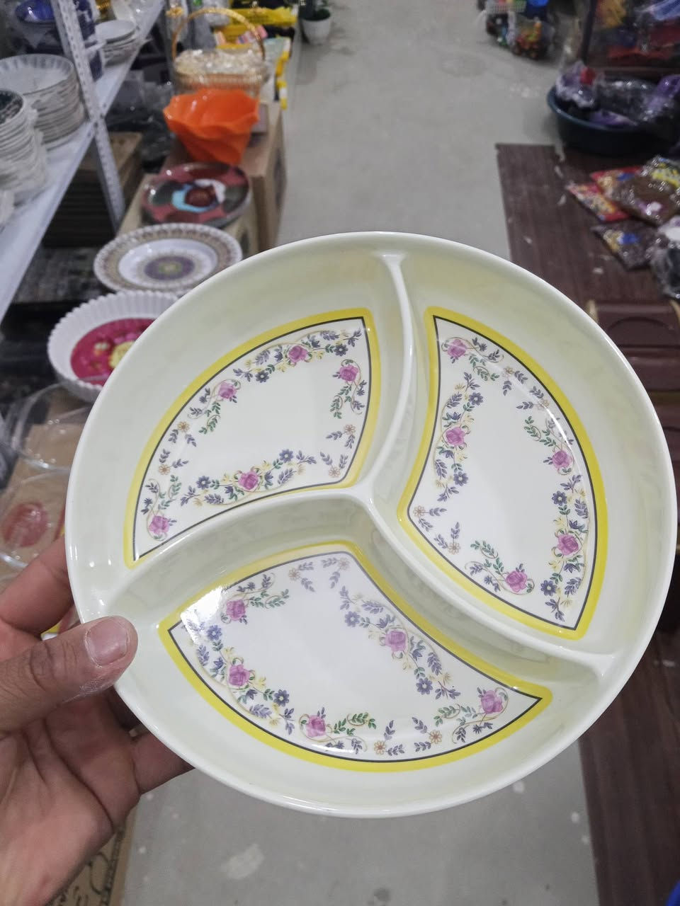 🌟 جديد محلات المعتصم 🌟
وصلتنا وجبة تجنن من المواعين والبايركس الحراري (درجة أولى) 💎✨
🔹 طقم بايركس (Broart) قطعتين للفرن والتقديم 🥘
🔹  بلم  ميلامين بنقشات ورد نازكة 🌸
🔹 ماعون تقسيم للمقبلات والكرزات 🥨
🔹 بلم قزاز شفاف كواليتي عالي ✨
📍 العنوان: بعقوبة - حي التحرير - شارع عمر بن عبد العزيز (شارع الحولي). لا
📥 للتواصل والطلب (تيليجرام): 👇
t.me/almutasim100


**إذا كنت صاحب هذا الإعلان وتريد حذفه لأي سبب، رجاءا أرسل رسالة إلى الدعم الفني**